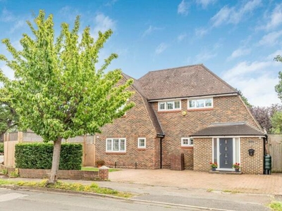 4 Bedroom Detached House For Sale In Stoke D'abernon