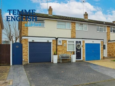 4 Bedroom End Of Terrace House For Sale In Wickford, Essex
