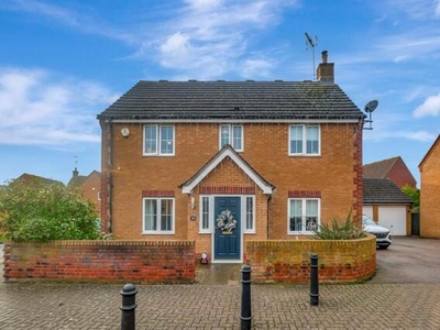 5 Bedroom Detached House For Sale In Clapham, Bedford