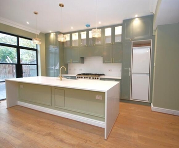 5 Bedroom Terraced House For Rent In East Dulwich
