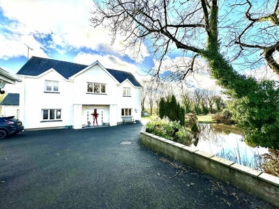 6 Bedroom Detached House For Sale In Narberth, Pembrokeshire