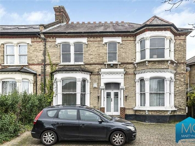 Property for Sale in Flat A, Station Road, London, Nw4