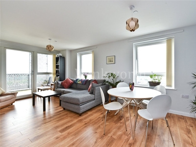 Rivers Apartments, Cannon Road, London, N17 2 bedroom flat/apartment in Cannon Road