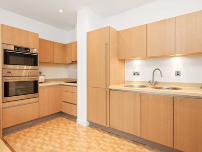 2 bedroom apartment for sale London, W3 7BS