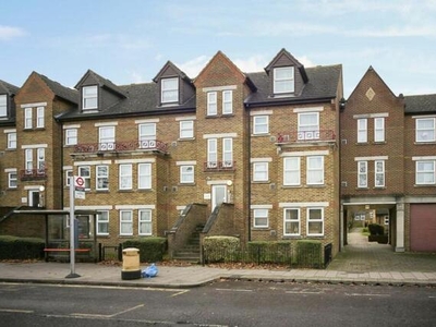 2 Bedroom Apartment Rainham Greater London