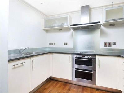 1 bedroom apartment to rent South Quay, Canary Wharf, E14 9RZ