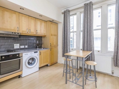 1 bedroom flat to rent London, W8 5AW