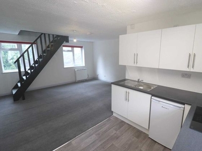1 bedroom maisonette to rent High Wycombe, HP13 6SN