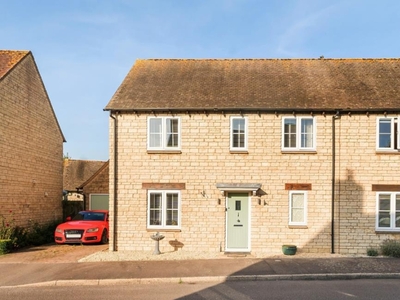 2 Bed House For Sale in Bradwell Village, Oxfordshire, OX18 - 5206384