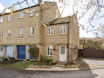 2 Bed House For Sale in Chipping Norton, Oxfordshire, OX7 - 4919656