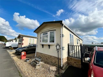 2 Bedroom Bungalow Nottingham Nottinghamshire