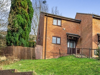 3 Bed House To Rent in High Wycombe, Buckinghamshire, HP12 - 532