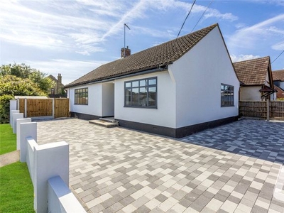 Detached bungalow to rent in Athelstan Gardens, Wickford SS11