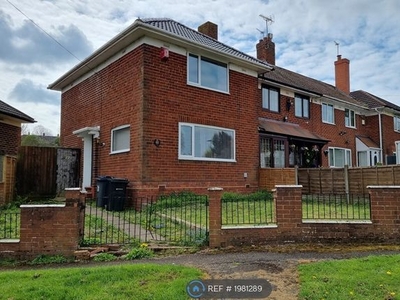 End terrace house to rent in Alwold Road, Birmingham B29