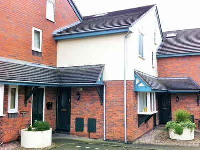 Flat to rent in 26 Portland Mews, Porthill, Newcastle Under Lyme ST5