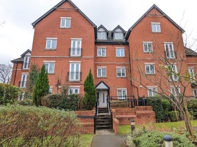 Flat to rent in Abbey Road, Harborne, Birmingham, West Midlands B17