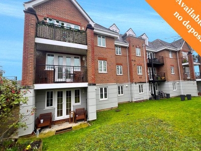 Flat to rent in Ascot Place, Hedge End, Hampshire SO30
