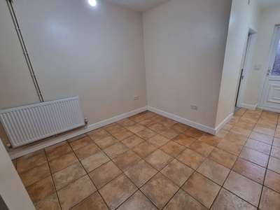 Flat to rent in Ayston Road, Leicester LE3