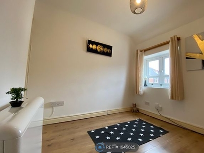 Flat to rent in Cyprus Road, Leicester LE2