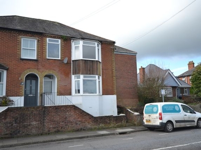 Flat to rent in Gosport Street, Lymington, Hampshire SO41
