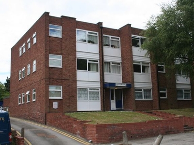 Flat to rent in Malcolm Court, Coventry Road, Acocks Green, Birmingham B26