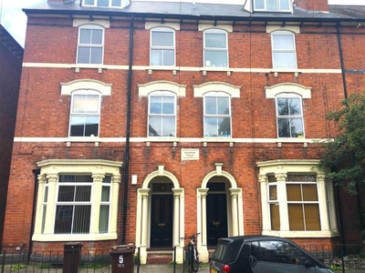 Flat to rent in Merridale Lane, Wolverhampton WV3