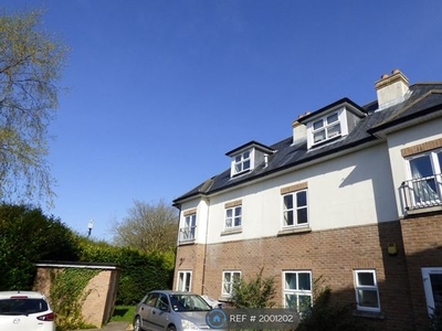 Flat to rent in Methuen Road, Bournemouth BH8