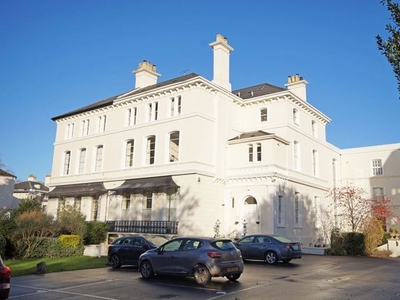 Flat to rent in Pittville Circus Road, Cheltenham GL52
