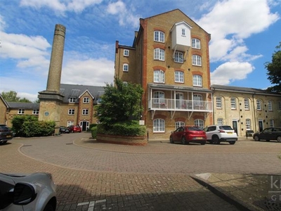 Flat to rent in Sele Mill, North Road, Hertford SG14