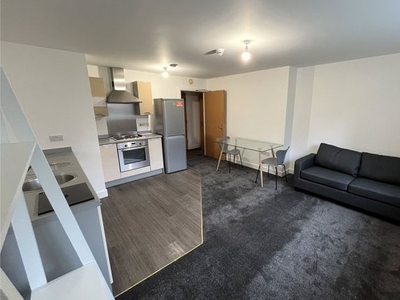 Flat to rent in Woden Street, Salford, Greater Manchester M5