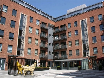 Flat to rent in Tradewind Square, Liverpool L1