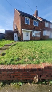Flat to rent in Wavell Road, Brierley Hill DY5