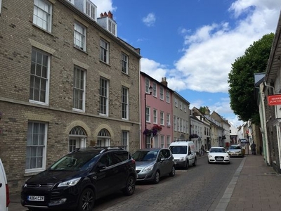 Flat to rent in Whiting Street, Bury St. Edmunds IP33