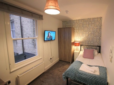 Room to rent in Newmarket Road, Cambridge CB5