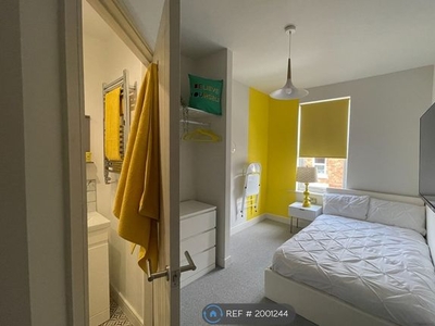 Room to rent in Radbourne Street, Derby DE22