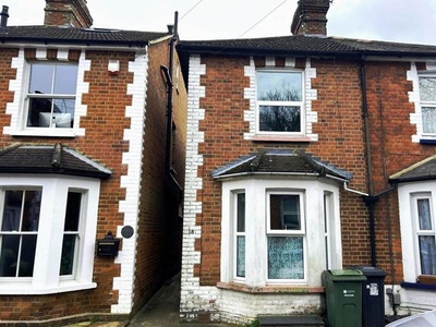Semi-detached house to rent in Chestnut Road, Guildford GU1