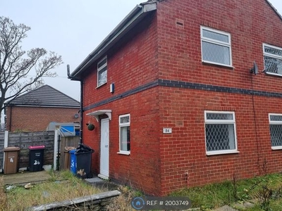 Semi-detached house to rent in New Cross Street, Salford M5