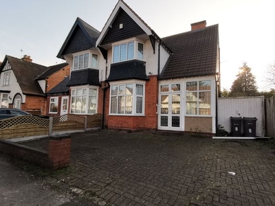 Semi-detached house to rent in Russell Road, Birmingham B28