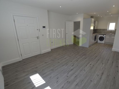 Studio to rent in Brentwood Road, Clarendon Park LE2