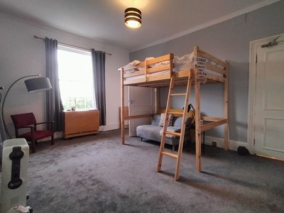 Studio to rent in Pittville Lawn, Cheltenham, Gloucestershire GL52