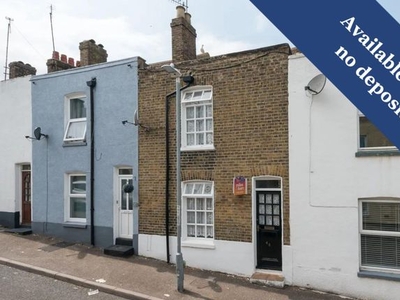Terraced house to rent in Alexandra Road, Ramsgate CT11