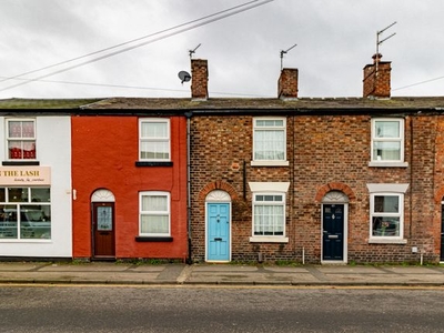 Terraced house to rent in Chester Road, Macclesfield SK11