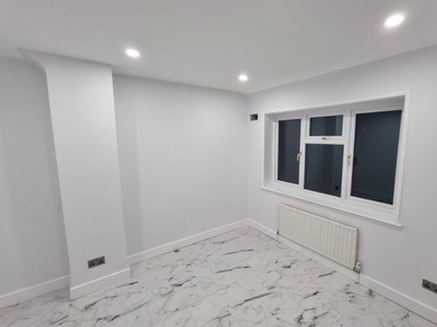 Terraced house to rent in Dunkery Road, London SE9