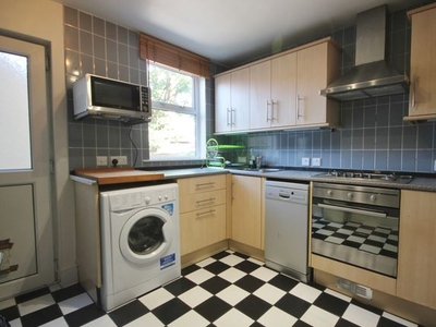 Terraced house to rent in Kirby Road, West End, Leicester LE3