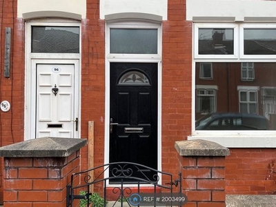 Terraced house to rent in Ladysmith Street, Stockport SK3