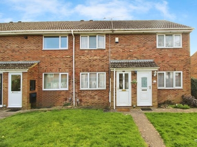 Terraced house to rent in Leslie Close, Freshbrook, Swindon SN5