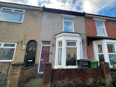 Terraced house to rent in Margate Road, Southsea PO5