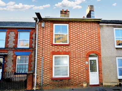 Terraced house to rent in New Street, Newport PO30