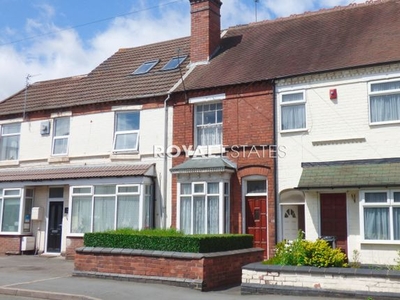 Terraced house to rent in Nimmings Road, Halesowen, West Midlands B62