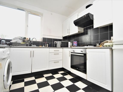 Terraced house to rent in Orchard Road, Southsea PO4